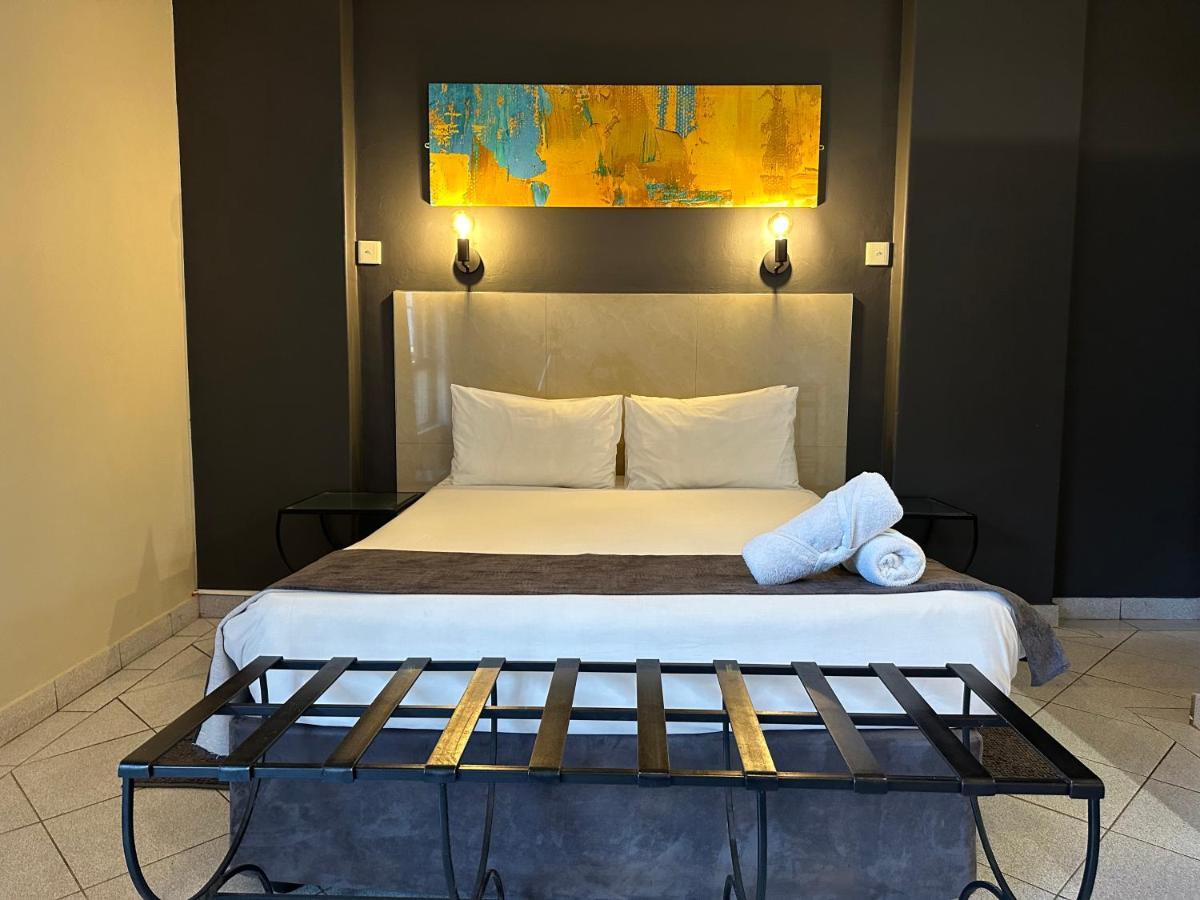 N1 Hotel Samora Machel Хараре Екстериор снимка