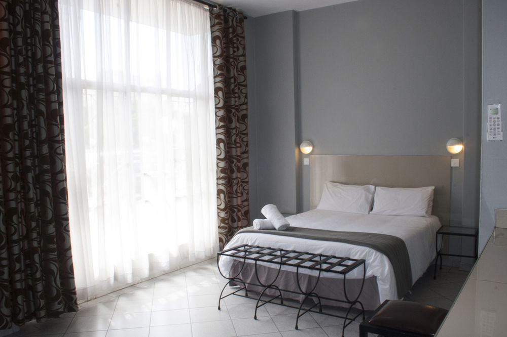 N1 Hotel Samora Machel Хараре Екстериор снимка
